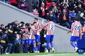 什么是二八杠中的“生死门”？解析统计学分布与位置选择的迷思。（二八杠生死门是什么？剖析概率分布与位置选择的迷思）